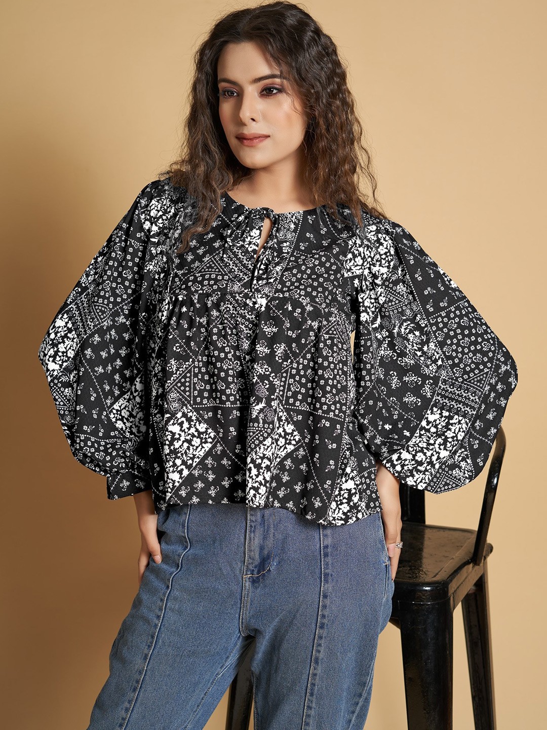 

HOUSE OF MIRA Ethnic Motifs Printed Tie-Up Neck Puff Sleeve Empire Top, Black