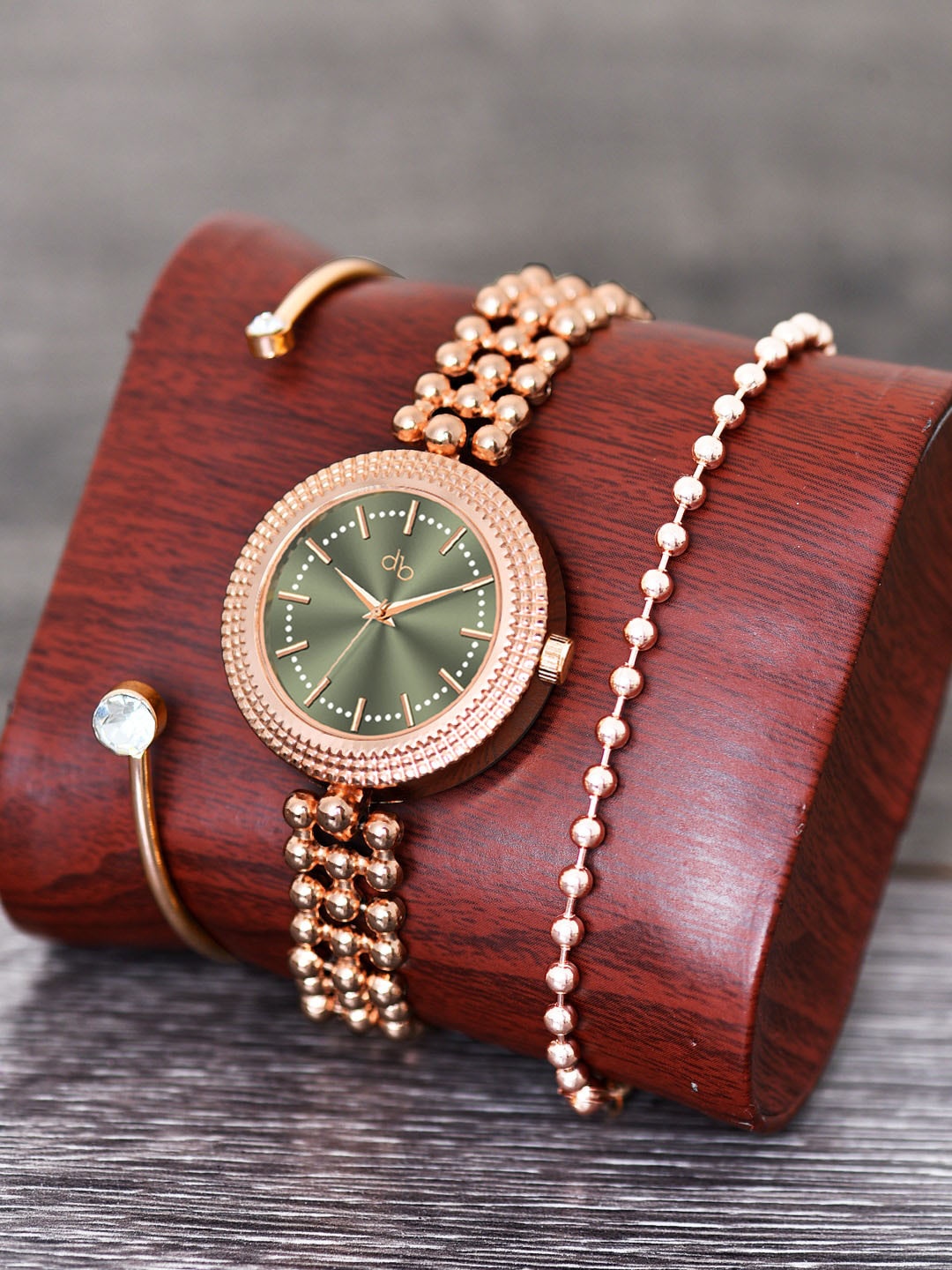 

DressBerry Women Rose Gold-Plated Analogue Watch Gift Set DBWJ Set-20
