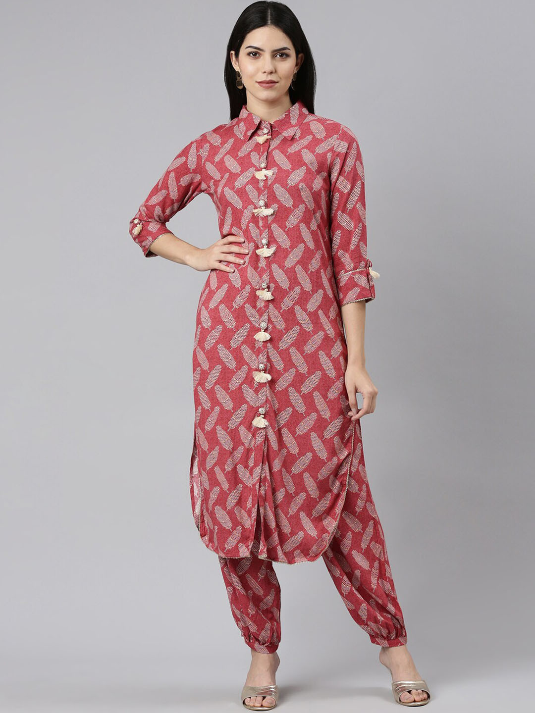 

Neerus Printed Regular Kurta with Salwar, Maroon