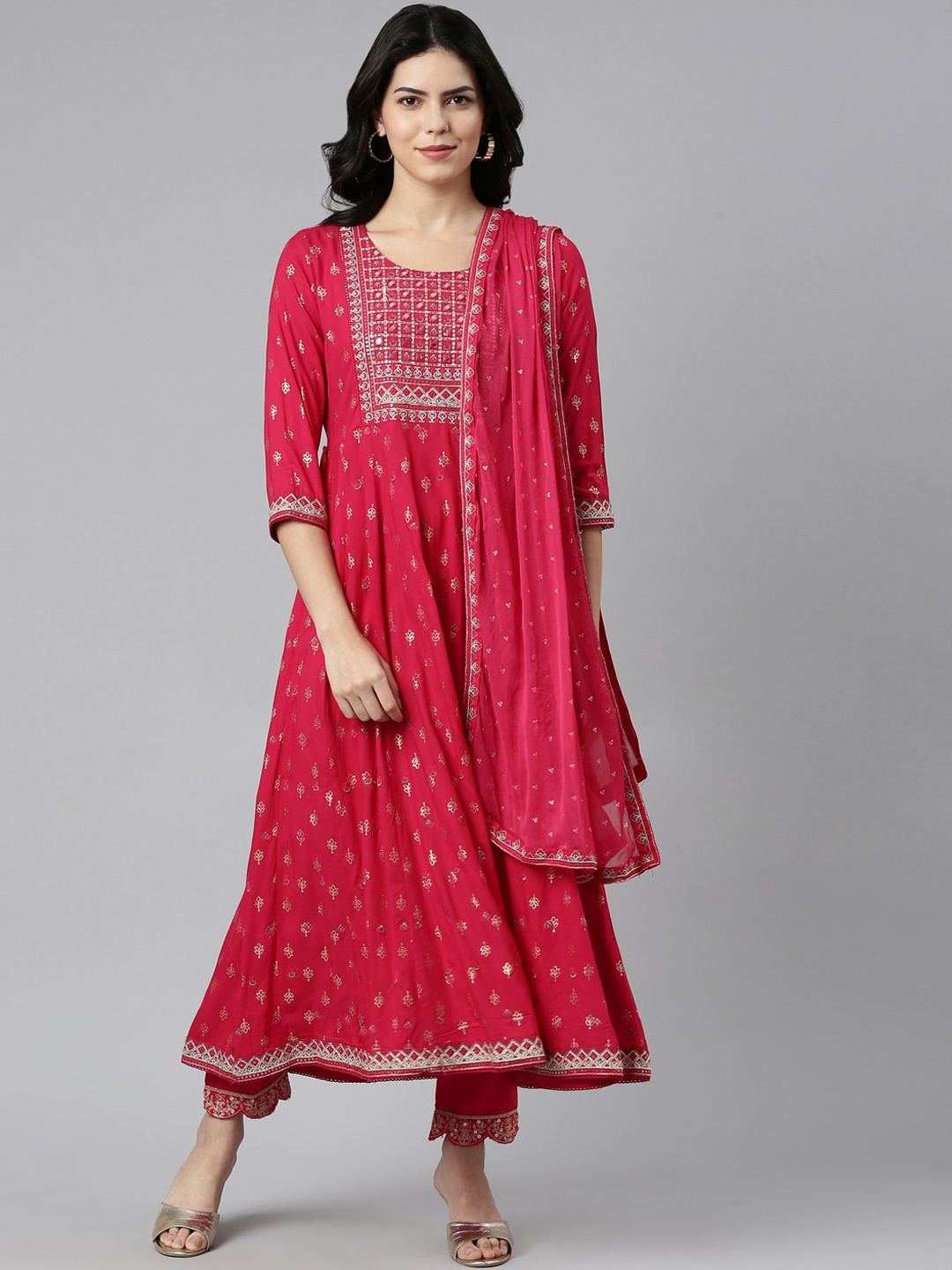 

Neerus Ethnic Motifs Floral Printed Round Neck Anarkali Mirror Work Kurta Set With Dupatta, Fuchsia