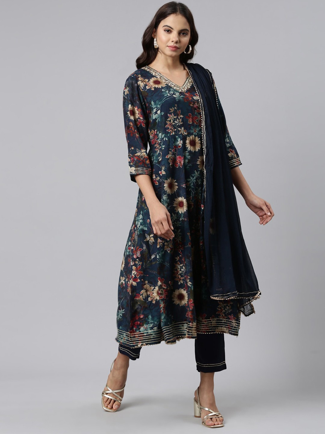 

Neerus Floral Printed Sequinned Kurta With Trousers & Dupatta, Blue