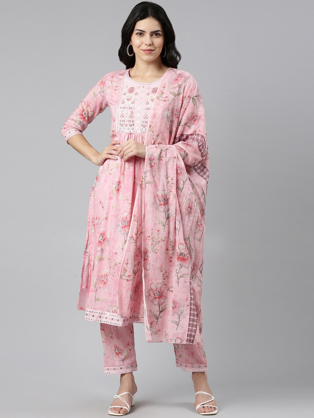 

Neerus Floral Printed Thread Work Pure Cotton Kurta with Trousers & Dupatta, Pink