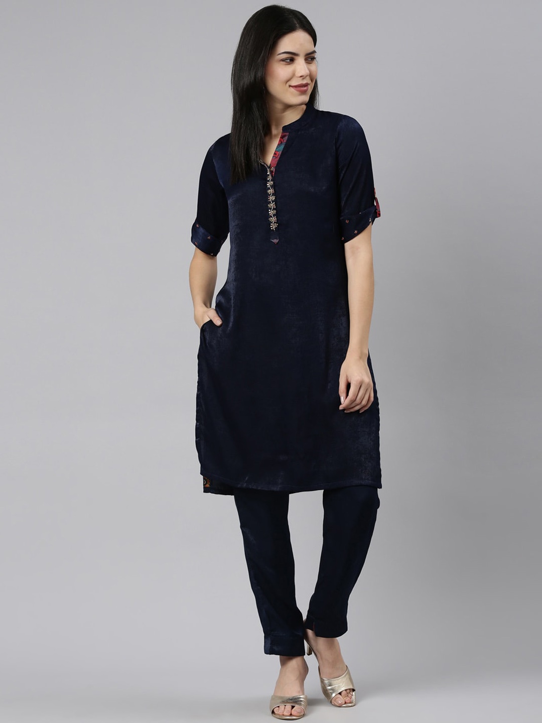 

Neerus Mandarin Collar Sequinned Kurta With Trousers, Navy blue