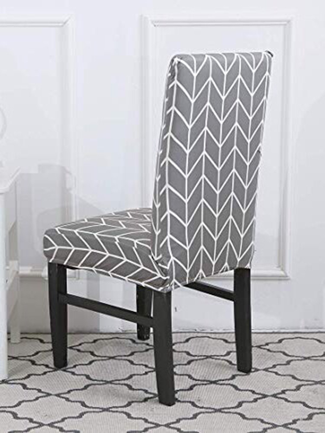 

HOUSE OF QUIRK 2-Pcs Grey & White Printed Durable Chair Covers