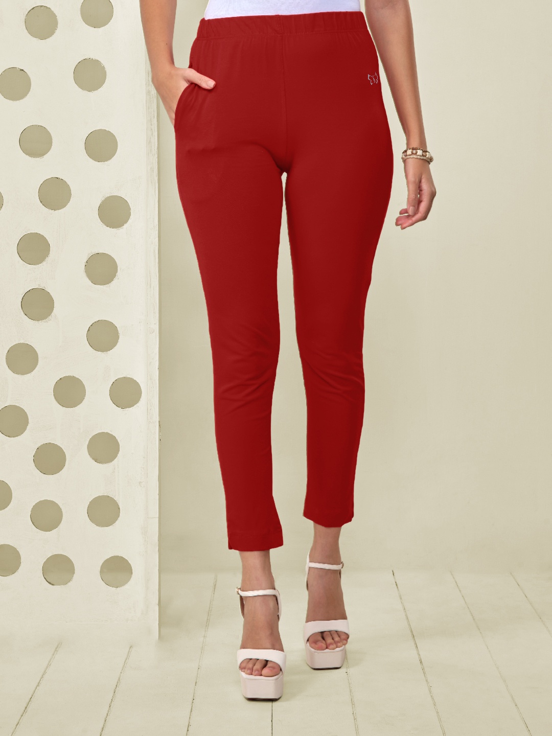 

LYRA Original Regular Fit Mid-Rise Cotton Trousers, Red