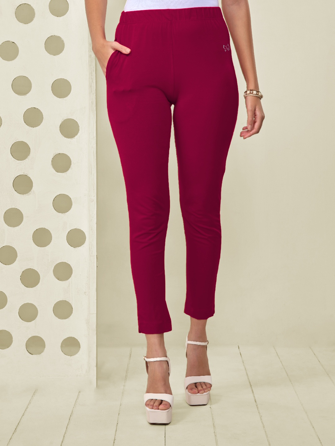 

LYRA Original Regular Fit Mid-Rise Cotton Cigarette Trousers, Pink