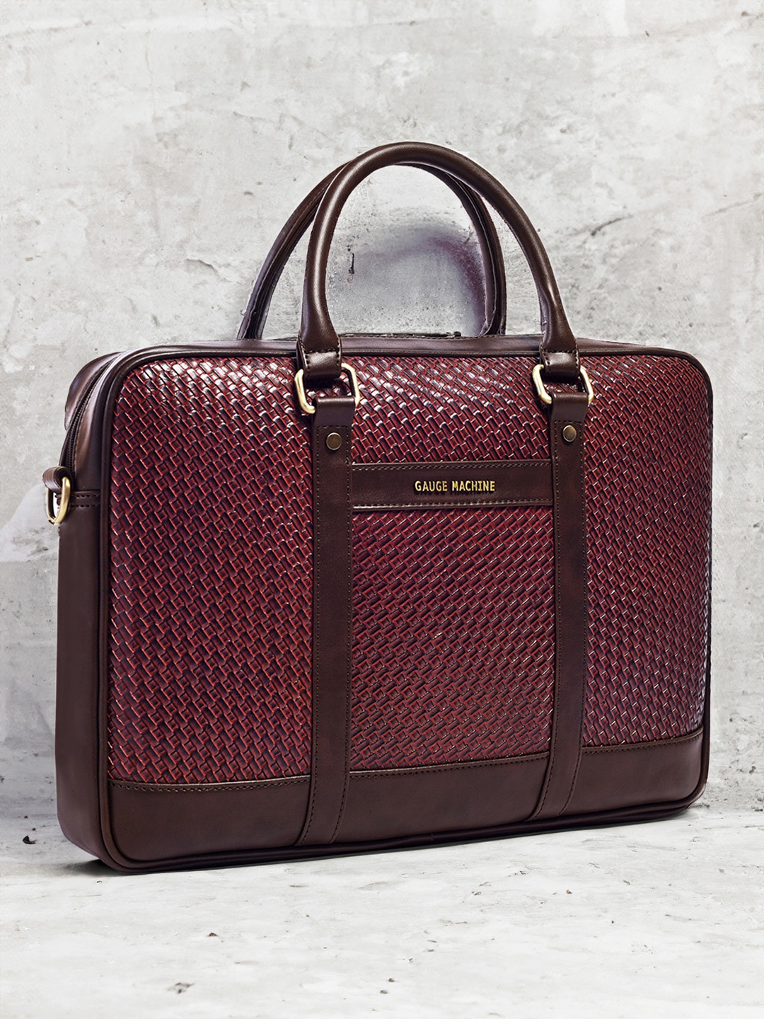 

Gauge Machine 16" Woven Laptop Bag with Detachable Strap, Red