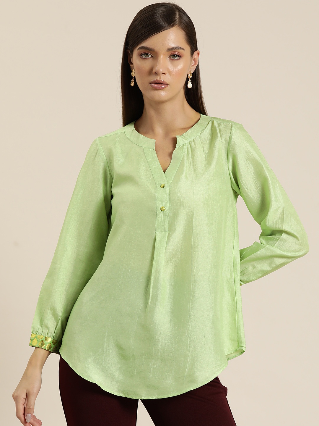 

Qurvii Women Comfort Opaque Solid Casual Shirt, Green