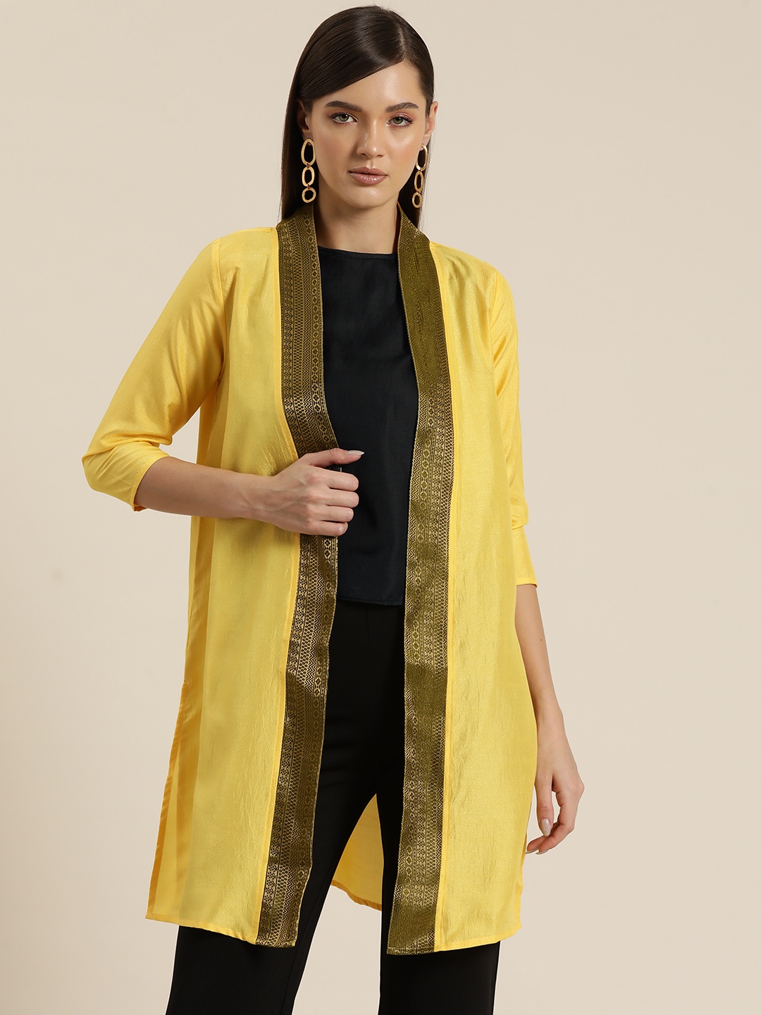 

Qurvii Brocade Longline Shrug, Yellow