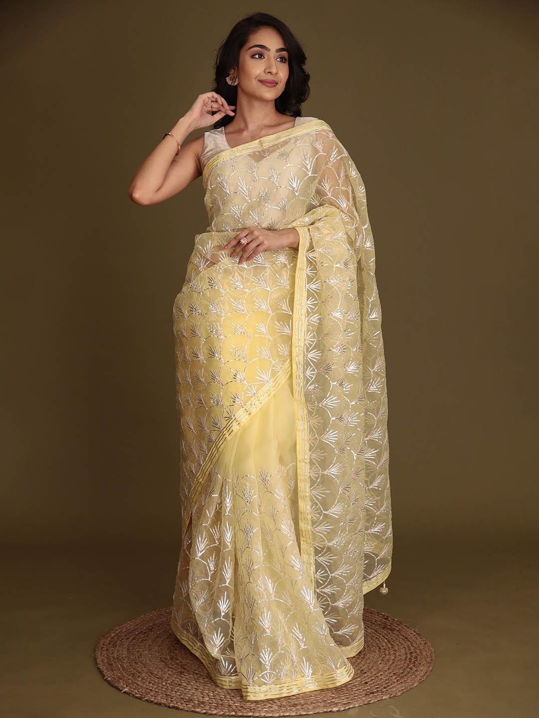 

ZARI Floral Embroidered Organza Saree, Yellow