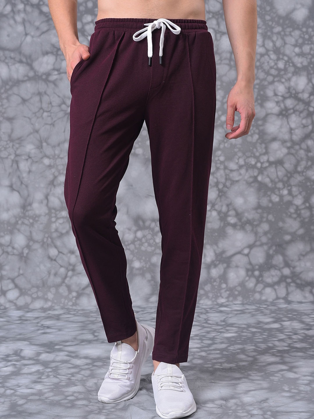 

Campus Sutra Men Mid-Rise Cotton Track Pants, Maroon