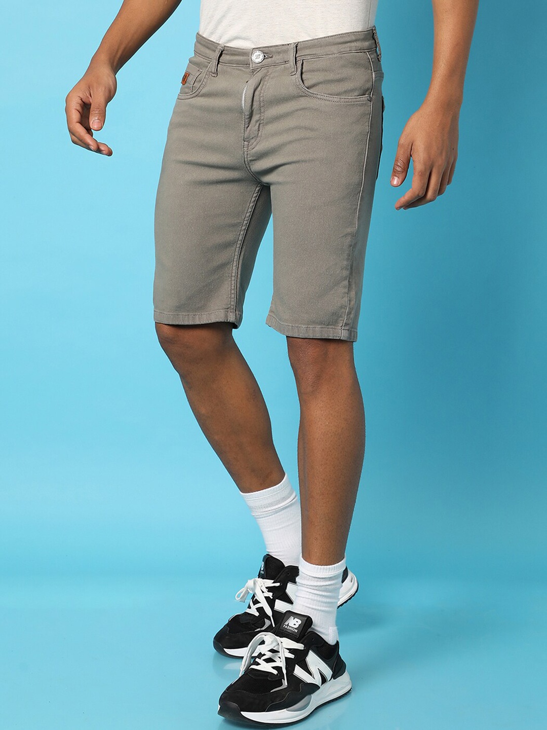 

Campus Sutra Men Mid Rise Cotton Denim Shorts, Grey