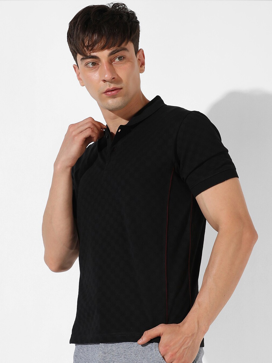 

Campus Sutra Geometric Printed Cotton T-shirt, Black