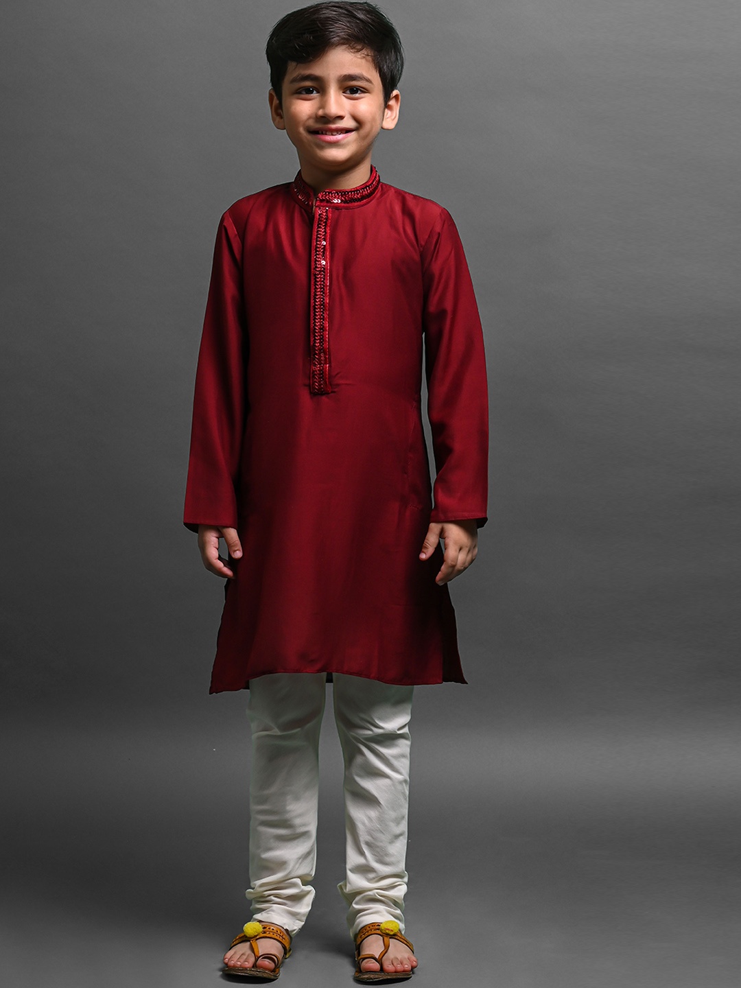 

VESHAM Boys Mandarin Collar Kurta with Pyjamas, Maroon