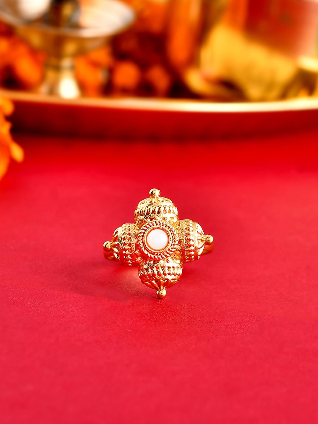 

Voylla Gold-Plated Adjustable Finger Ring