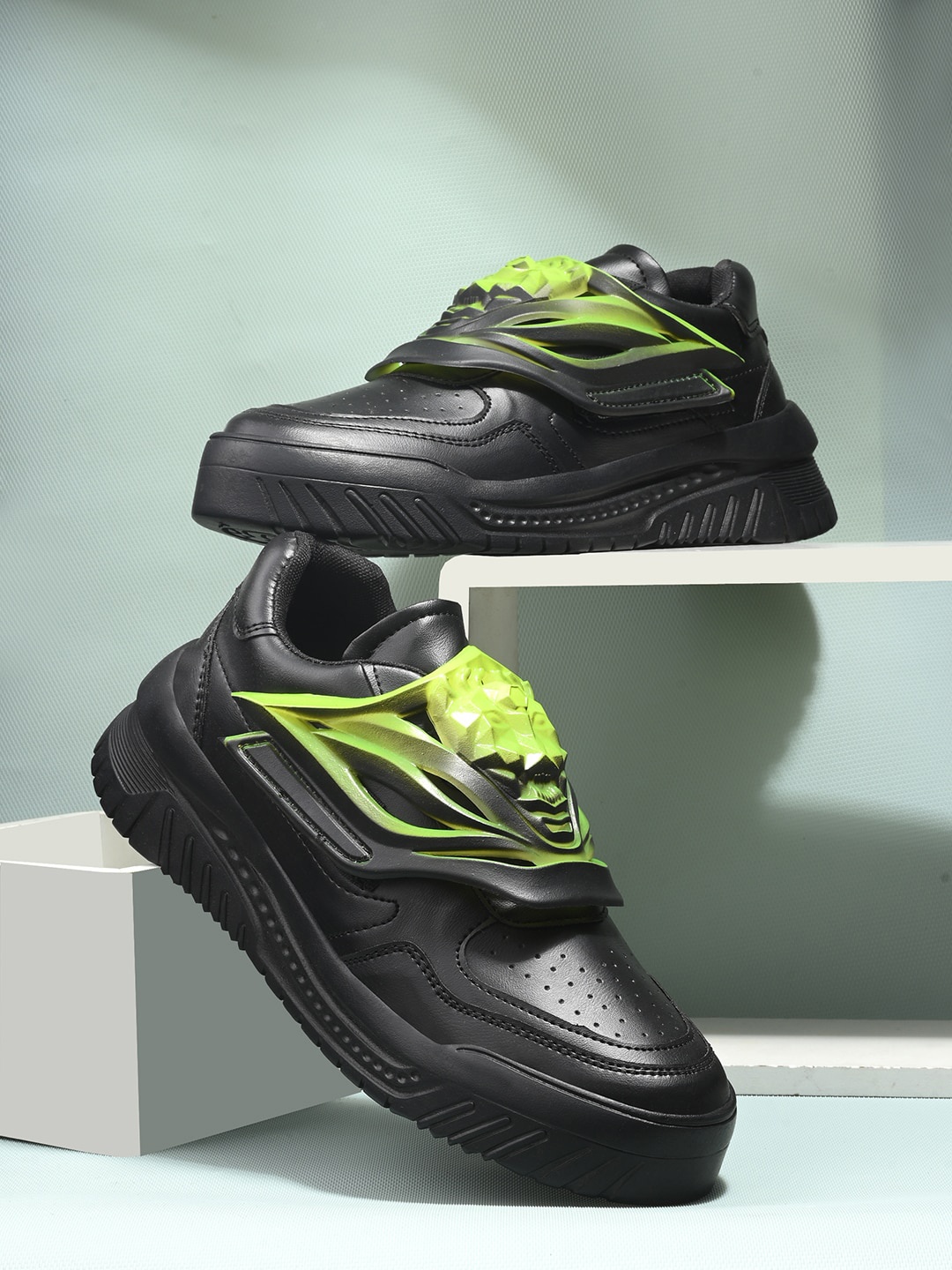 

Mactree Men Perforated Lightweight Sneakers, Black