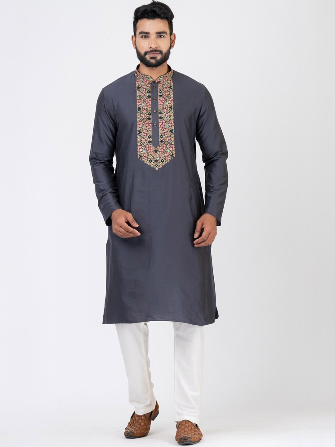 

HU - Handcrafted Uniquely Floral Yoke Design Straight Kurta, Grey