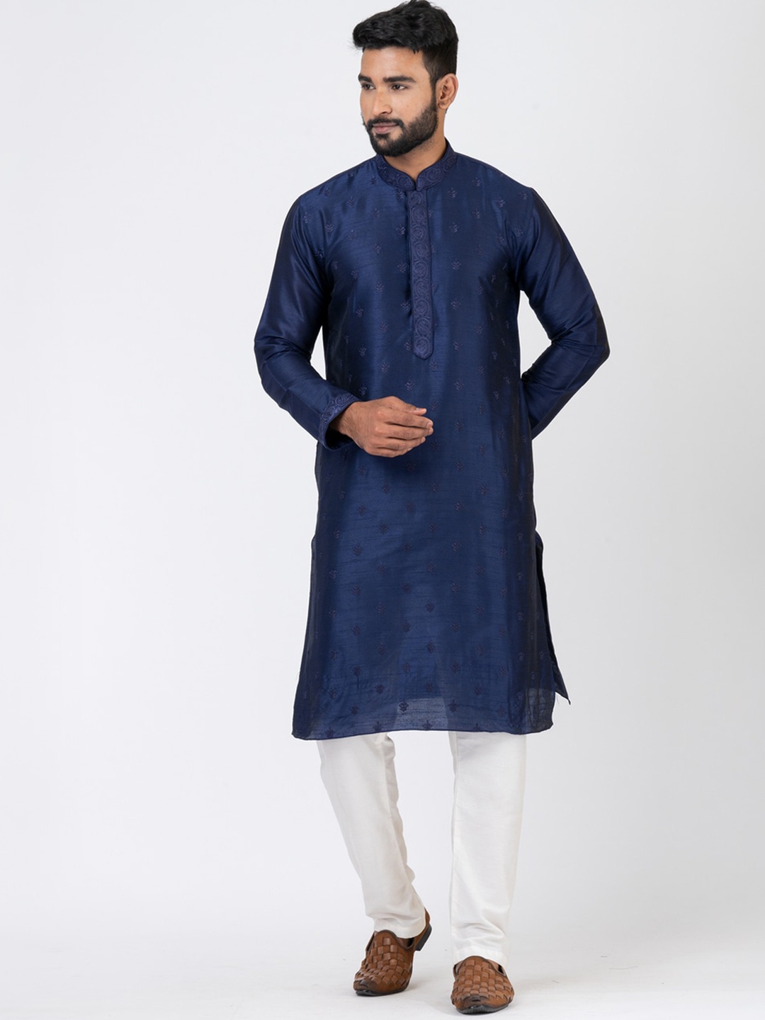 

HU - Handcrafted Uniquely Floral Embroidered Straight Kurta, Navy blue