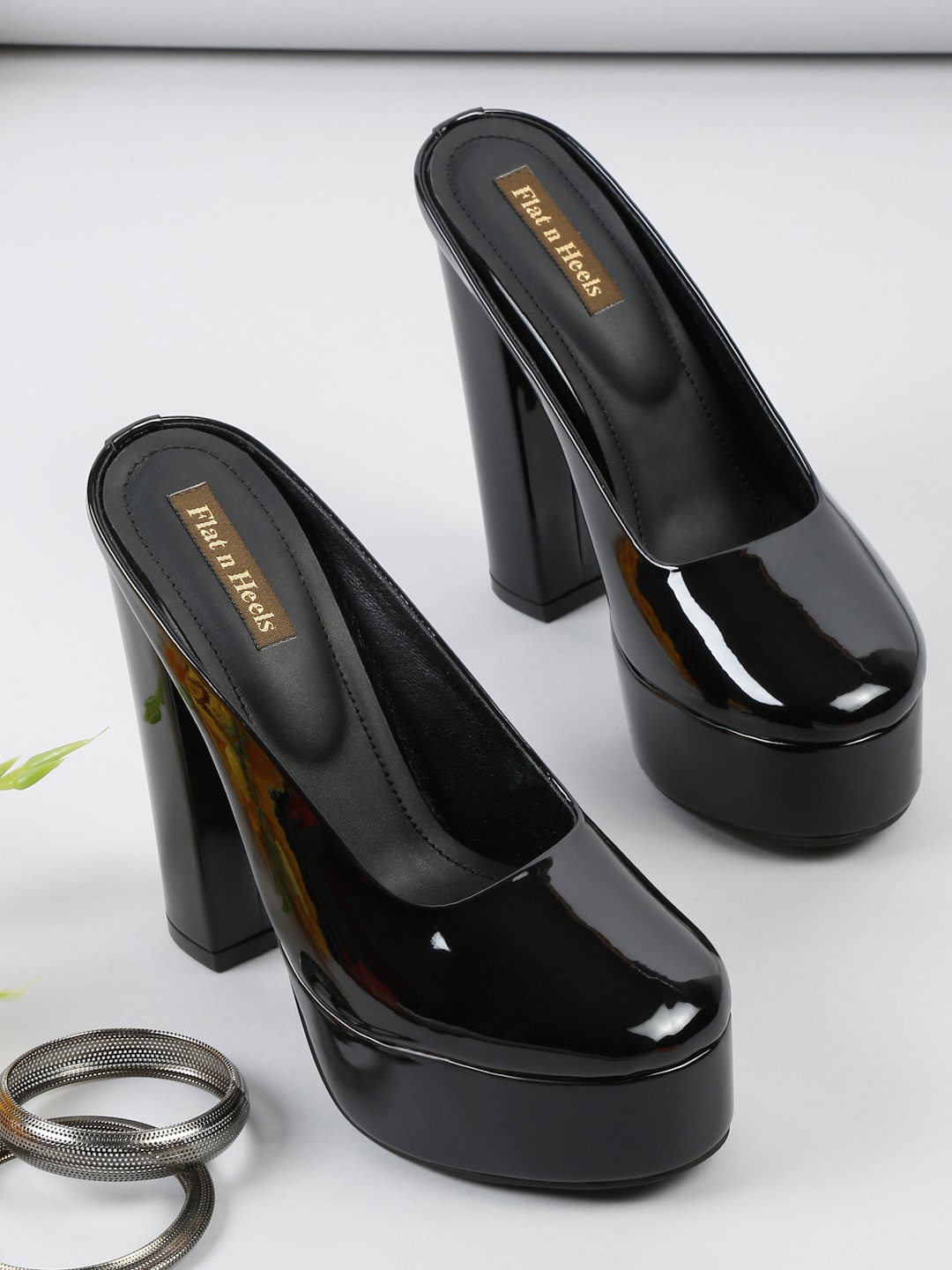 

Flat n Heels Round Toe Platform Heels, Black