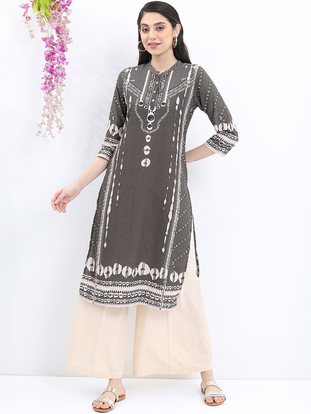 

Vishudh Ethnic Motifs Printed Straight Kurta, Green