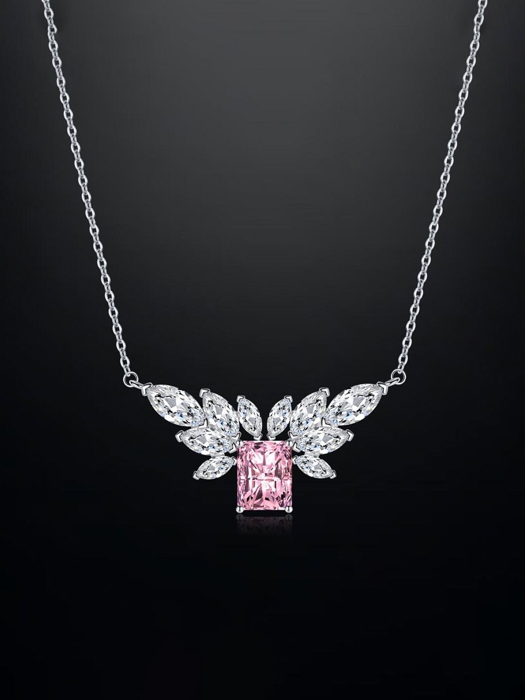 

Designs & You Brass Silver-Plated Chain