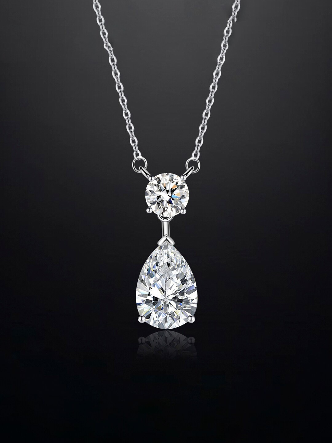 

Designs & You Silver-Toned & White Brass Silver-Plated Chain