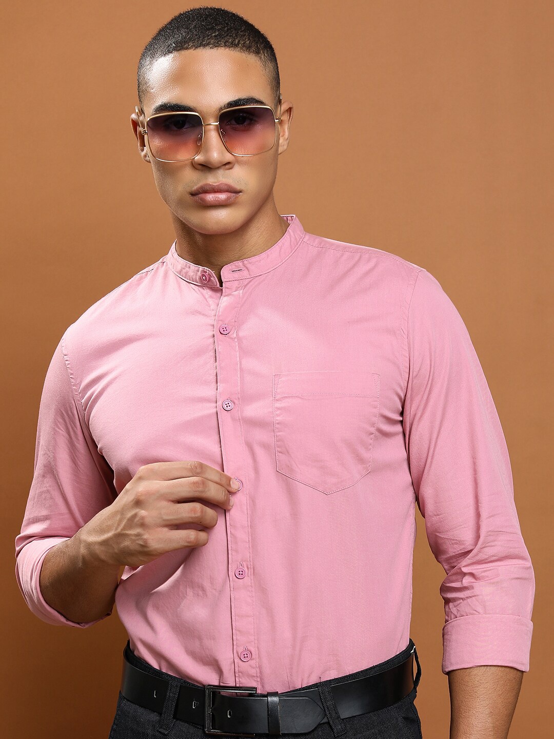 

HIGHLANDER Pink Slim Fit Mandarin Collar Long Sleeves Cotton Casual Shirt