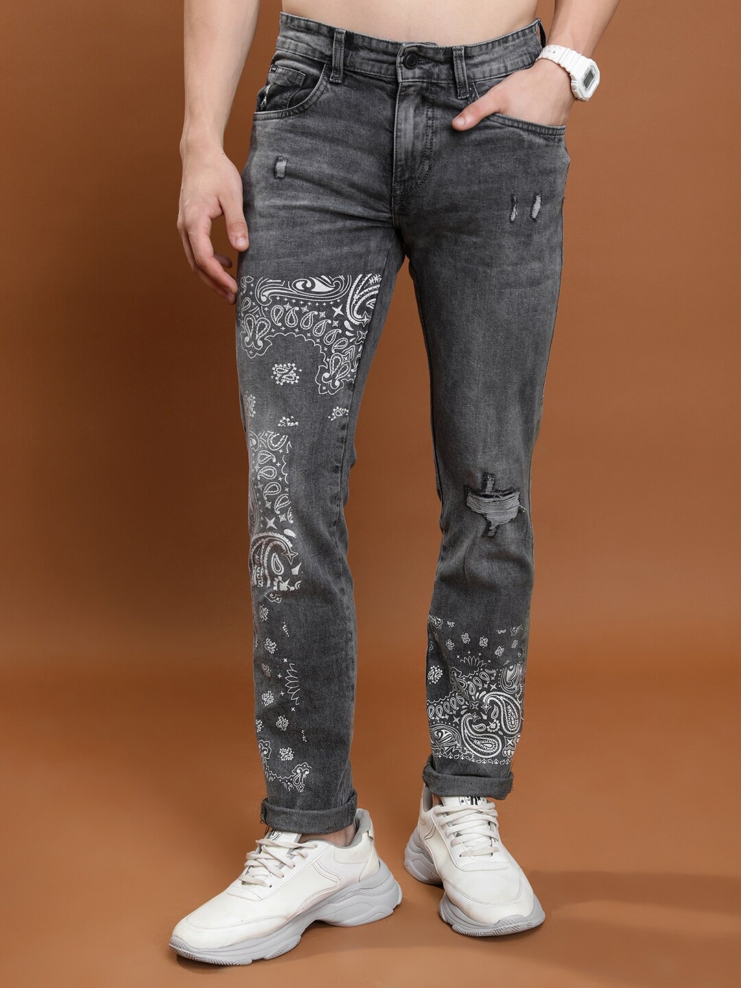 

HIGHLANDER Men Grey Slim Fit Mildly Distressed Heavy Fade Printed Stretchable Jeans