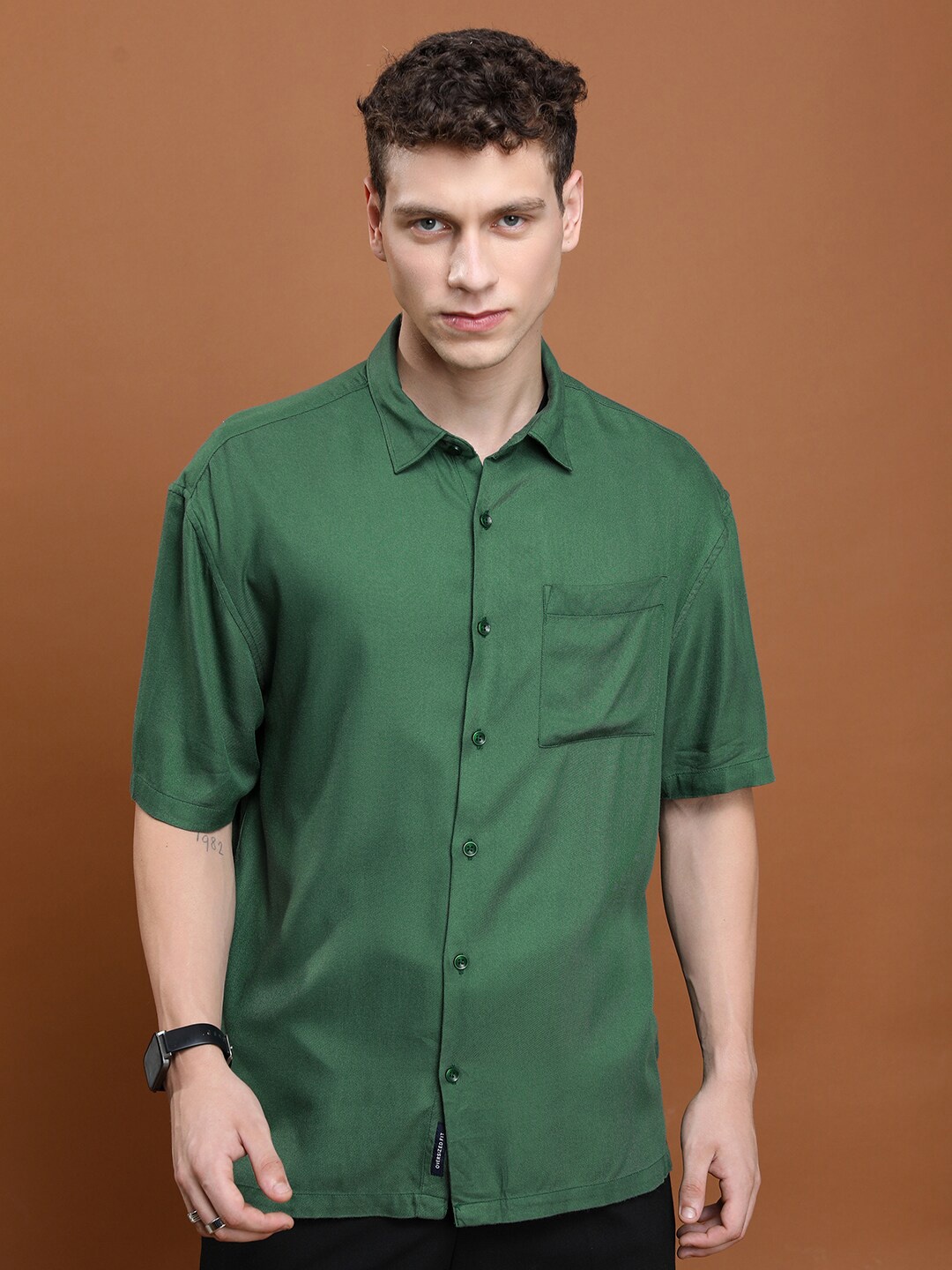 

HIGHLANDER Oversized Spread Collar Casual Shirt, Green