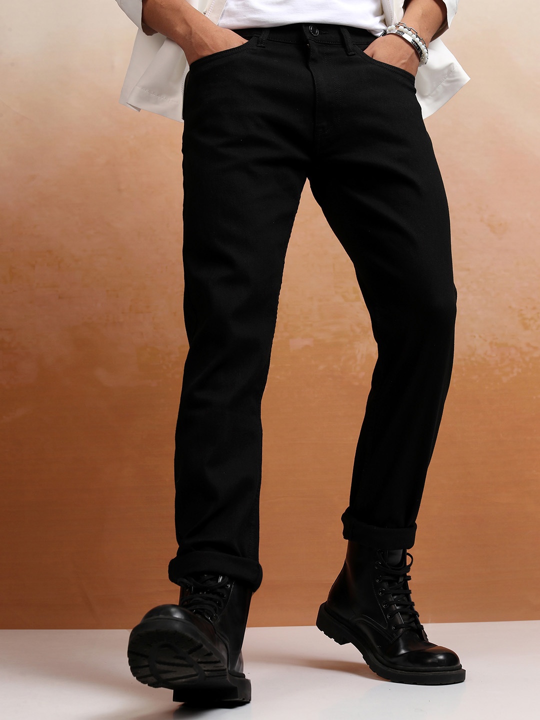 HIGHLANDER Men Tapered Fit Clean Look Stretchable Jeans