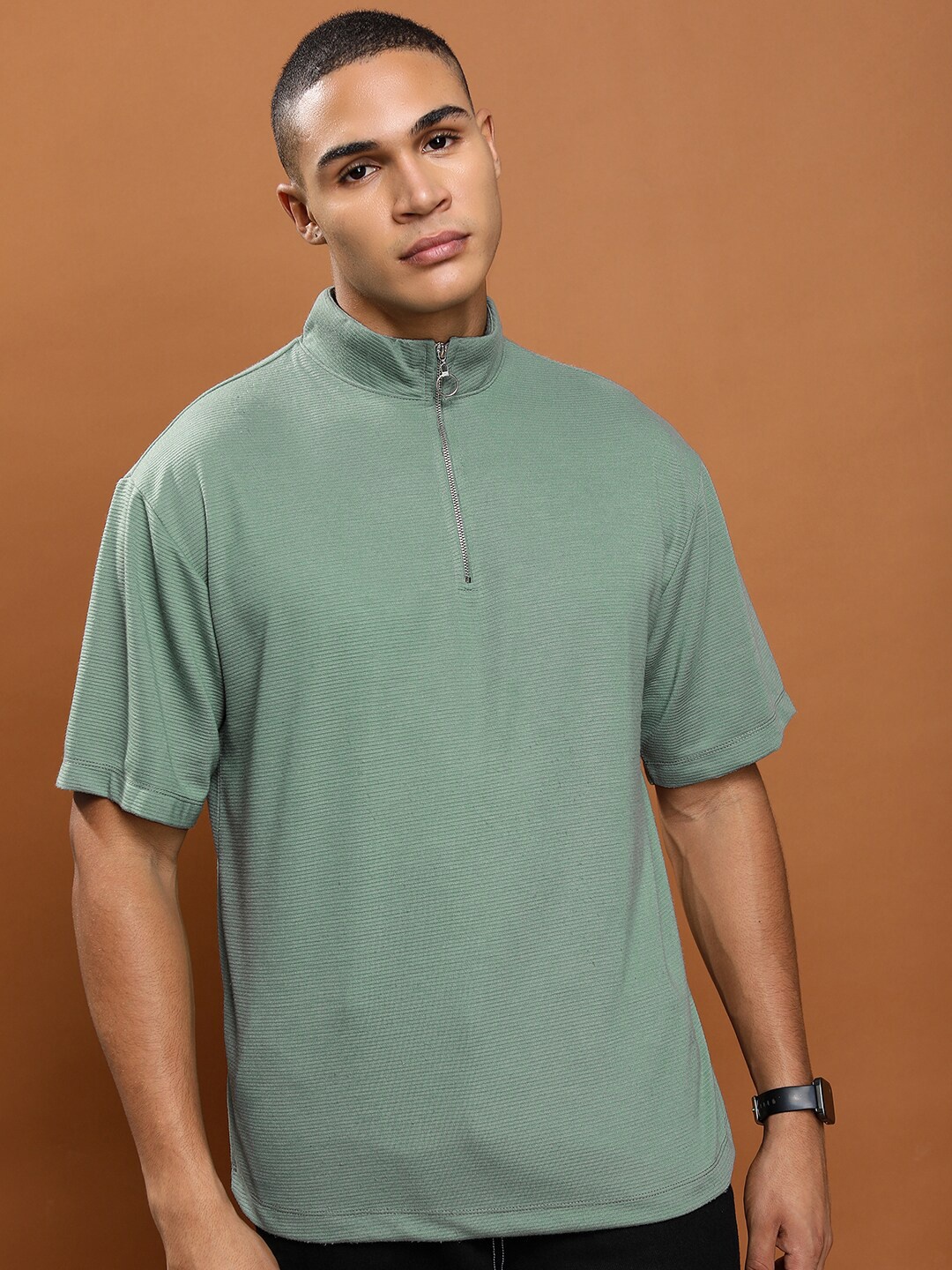 

KETCH High Neck Drop Shoulder Sleeves Oversized Popcorn Structured T-Shirt, Olive