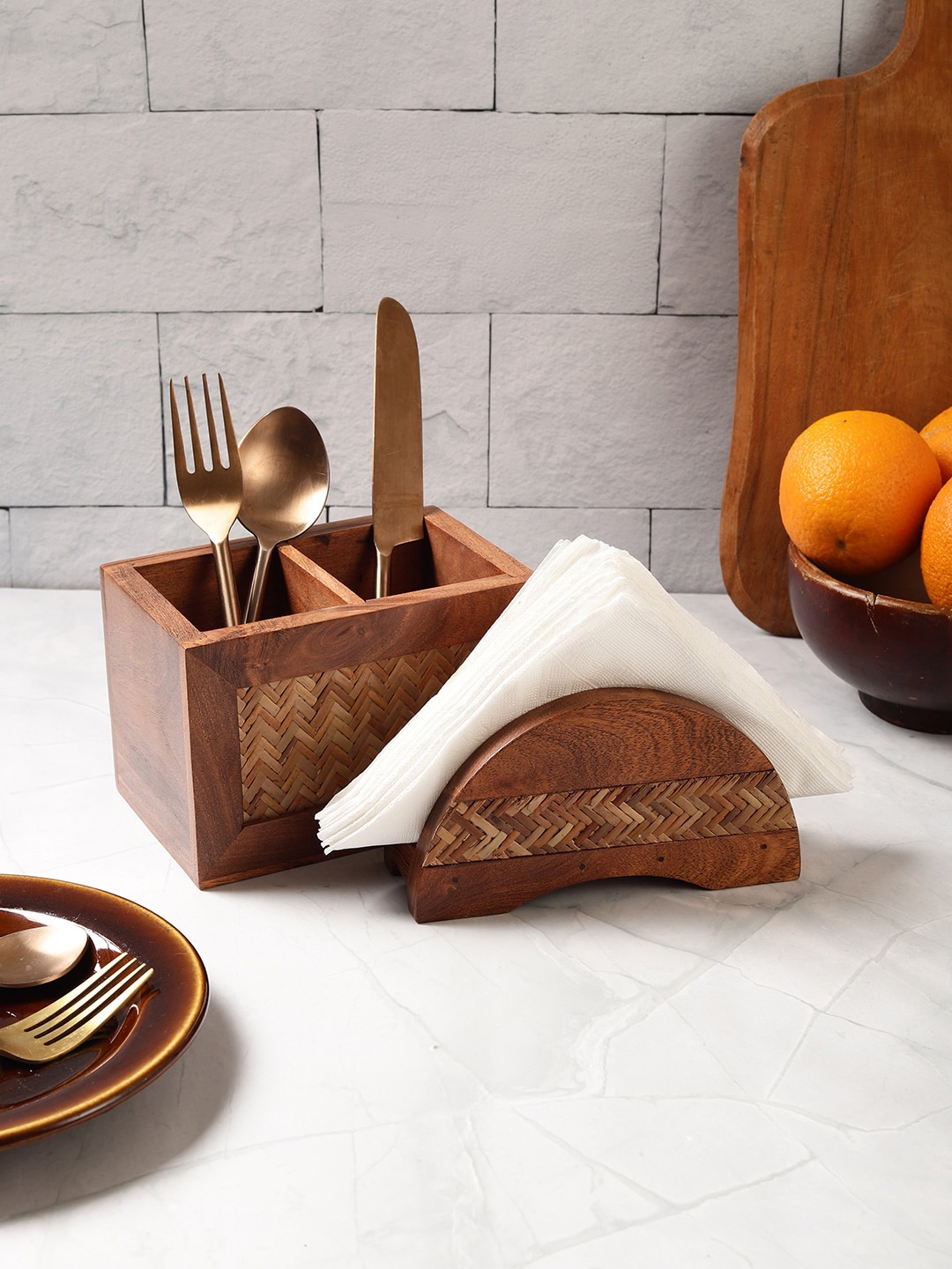 

VarEesha Acacia 2-Pcs Brown Wooden Cutlery & Tissue Holder Set