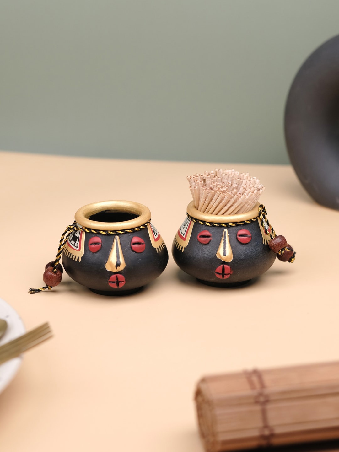 

VarEesha 2-Pcs Black & Red Hand Painted Toothpick Holders