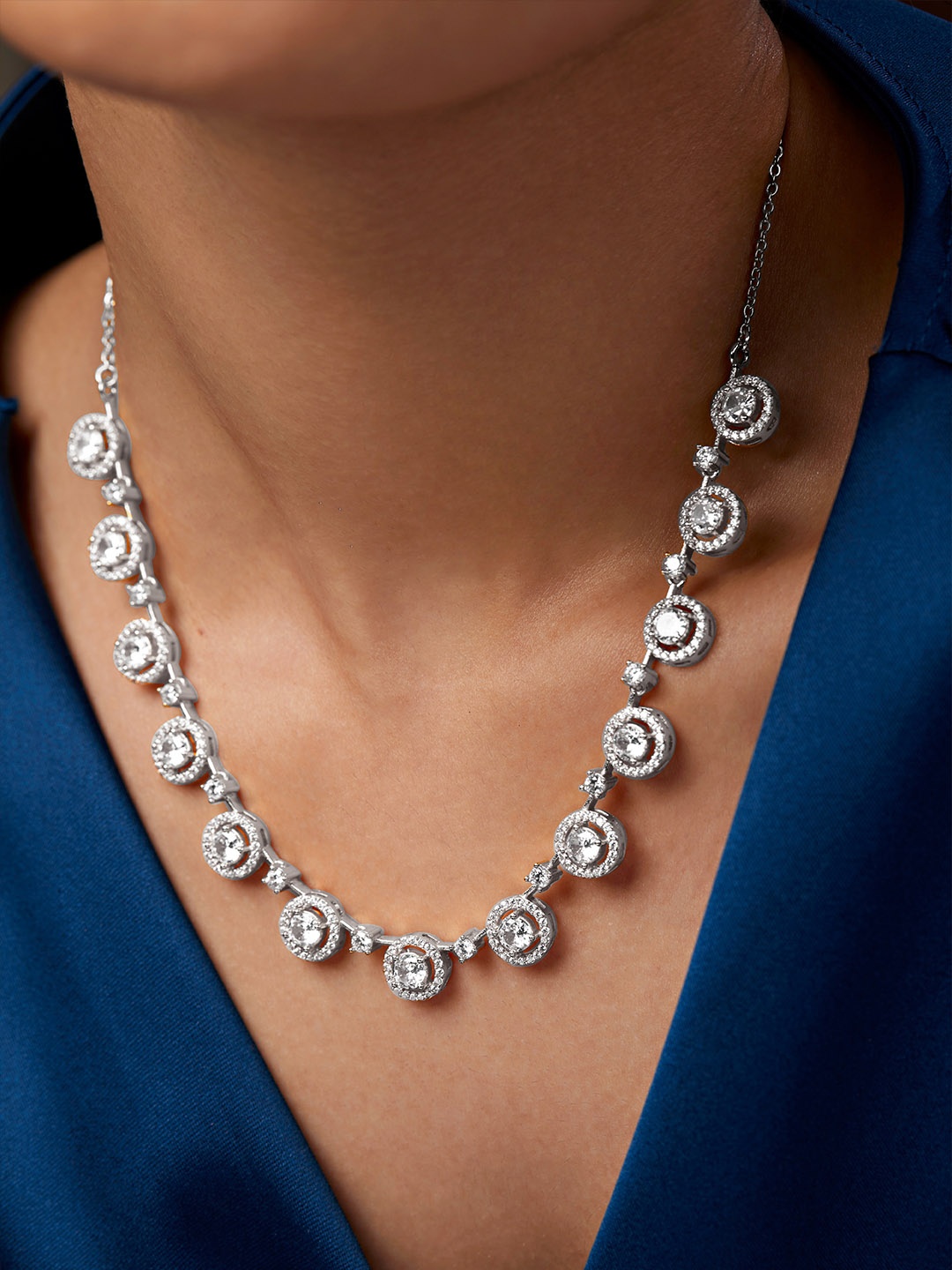 

MINUTIAE Silver-Plated Crystal Studded Necklace