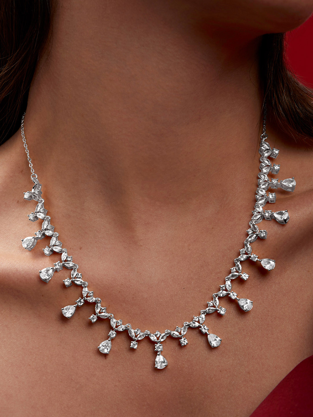 

MINUTIAE Silver-Plated Crystals Studded Necklace