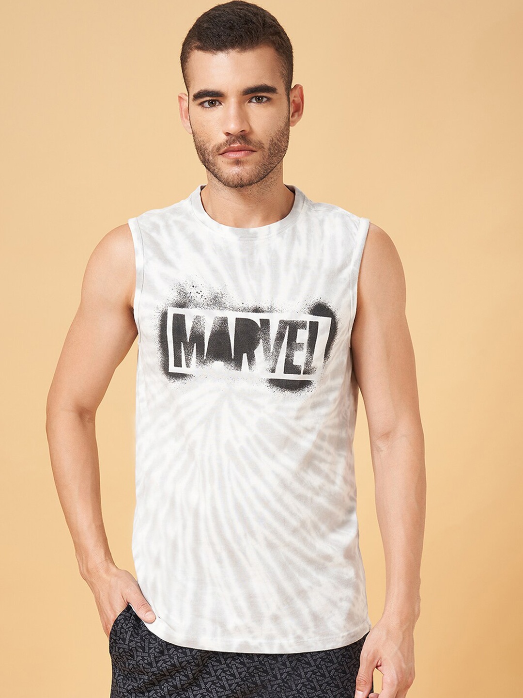 

SF JEANS by Pantaloons Typography Printed Cotton Slim Fit T-shirt, White
