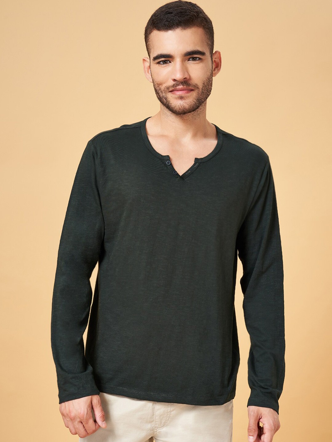 

Urban Ranger by pantaloons Henley Neck Slim Fit T-shirt, Olive