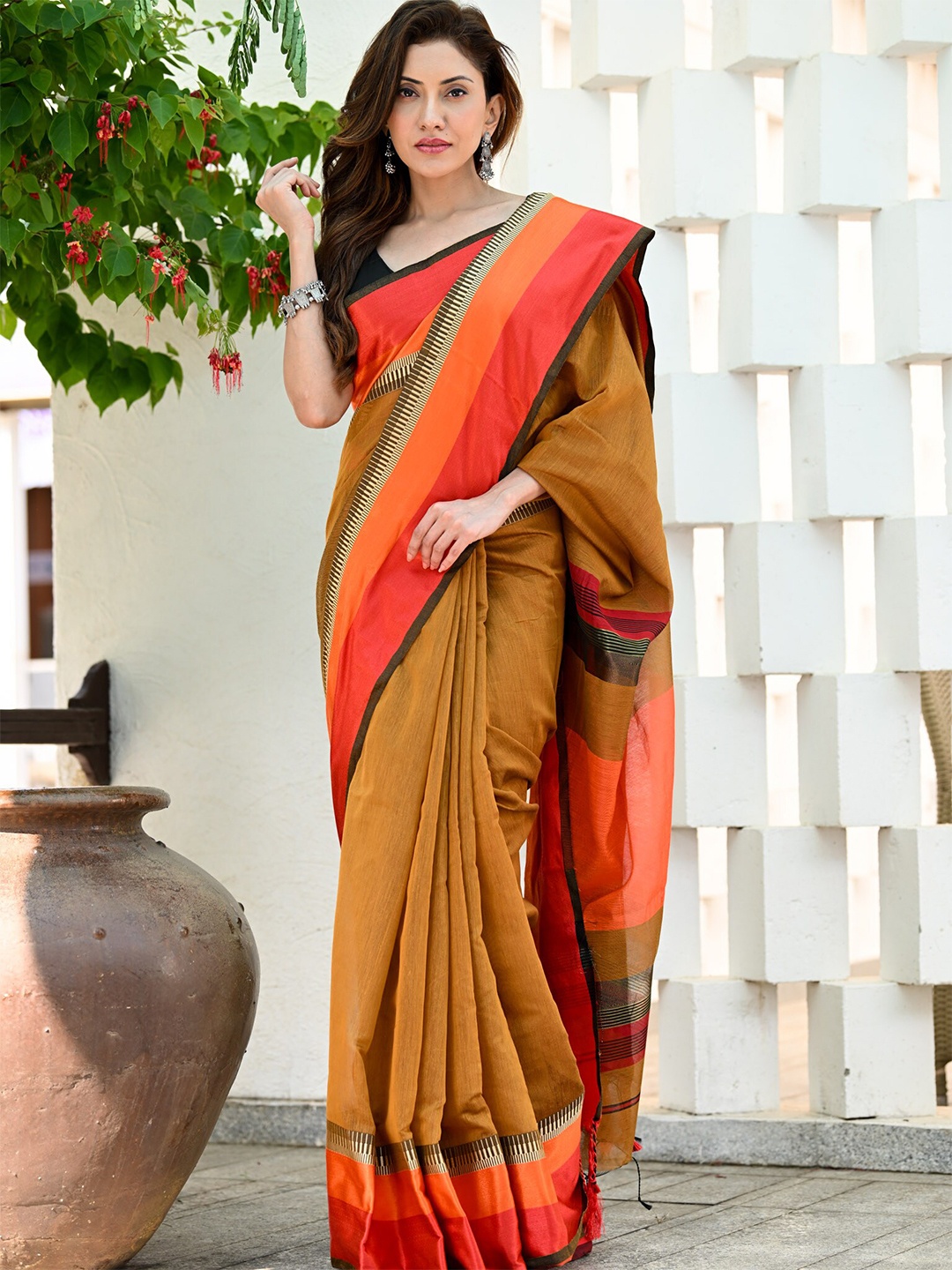 

BEATITUDE Striped Woven Design Saree, Mustard