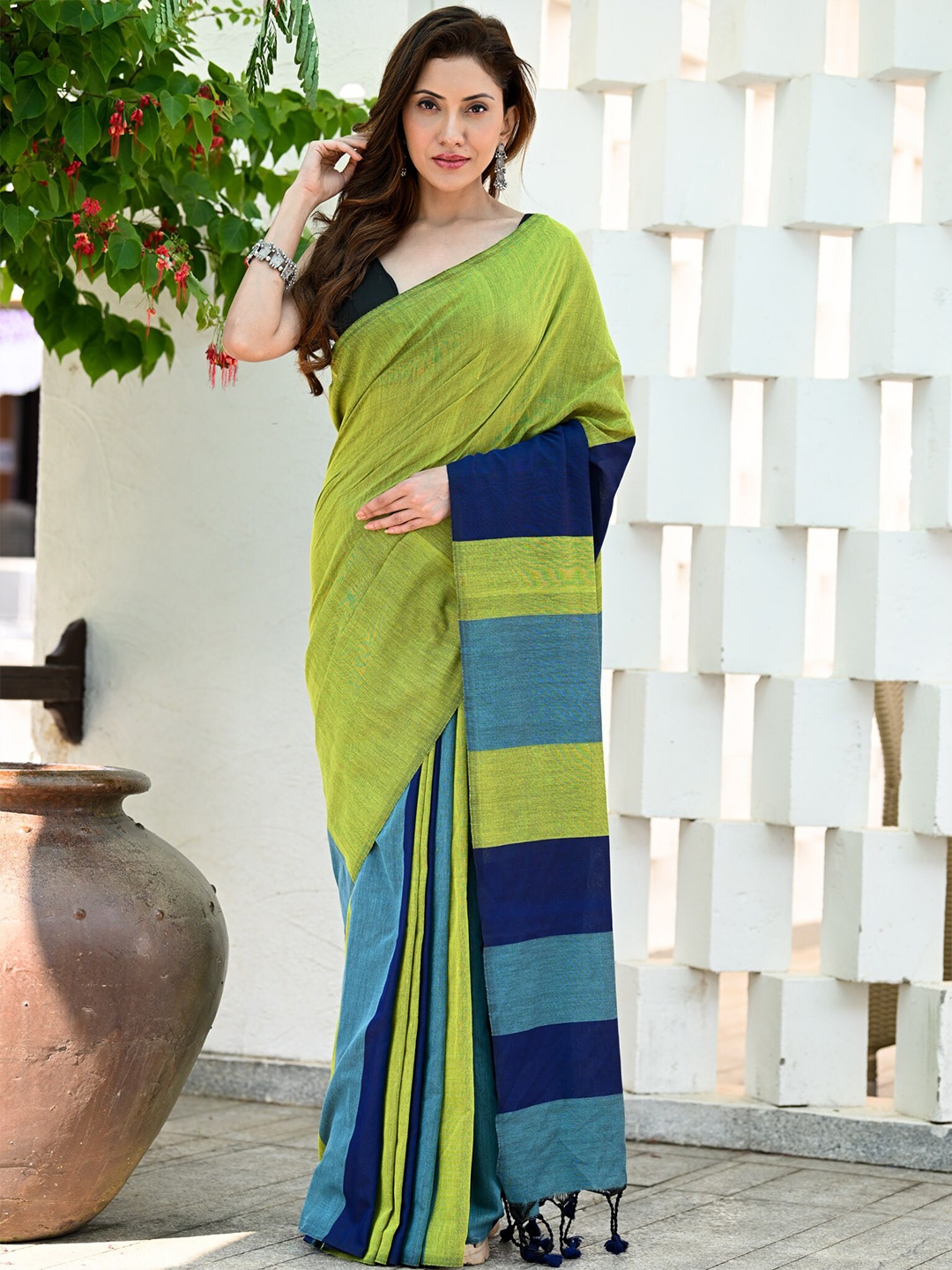 

BEATITUDE Striped Silk Cotton Saree, Green