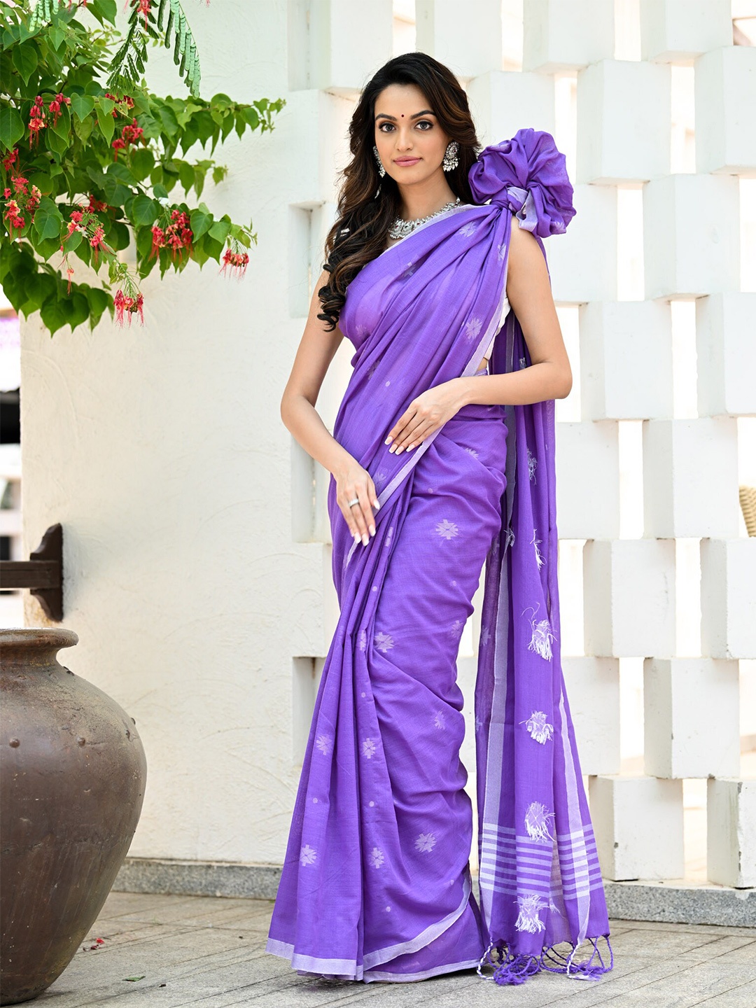 

BEATITUDE Ethnic Motifs Woven Design Pure Cotton Jamdani Saree, Lavender