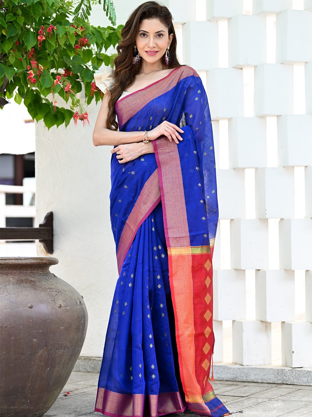 

BEATITUDE Ethnic Motifs Woven Design Zari Silk Cotton Saree, Blue