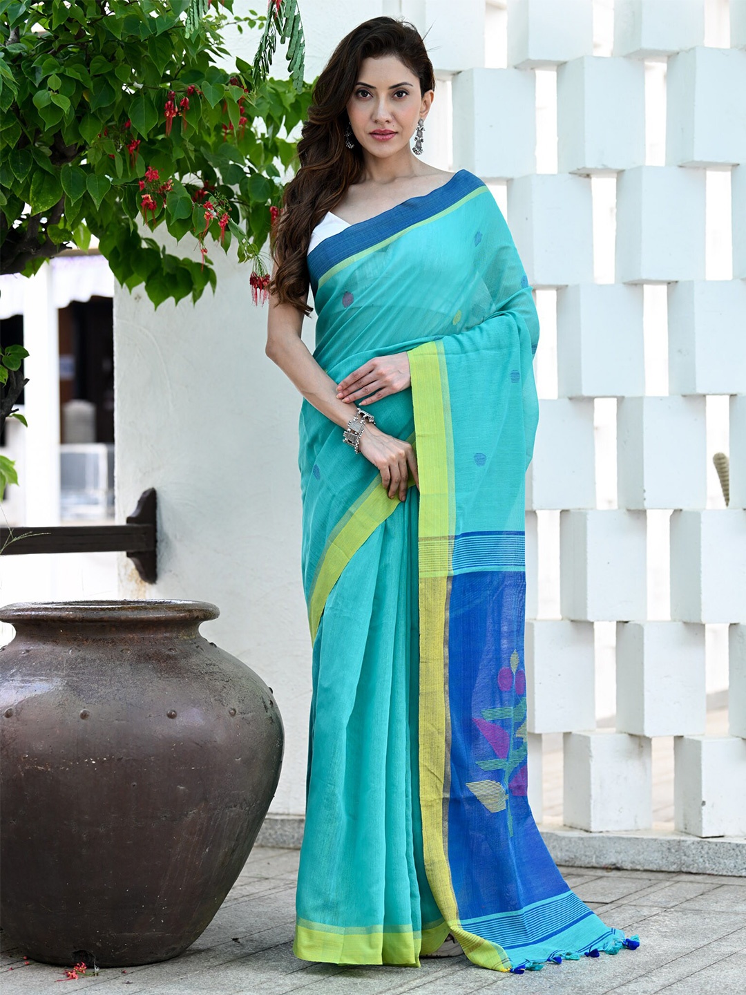 

BEATITUDE Ethnic Motifs Woven Design Silk Cotton Saree, Turquoise blue