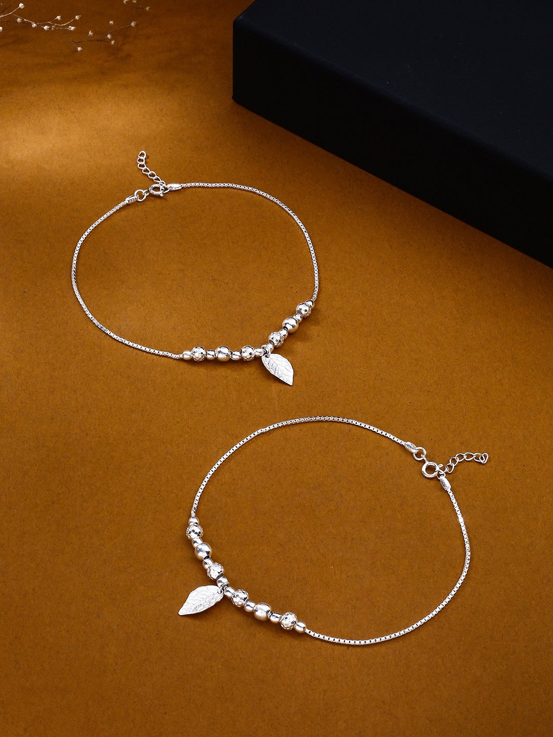

Kicky And Perky Rhodium Plated 925 Sterling Silver Charm Anklet