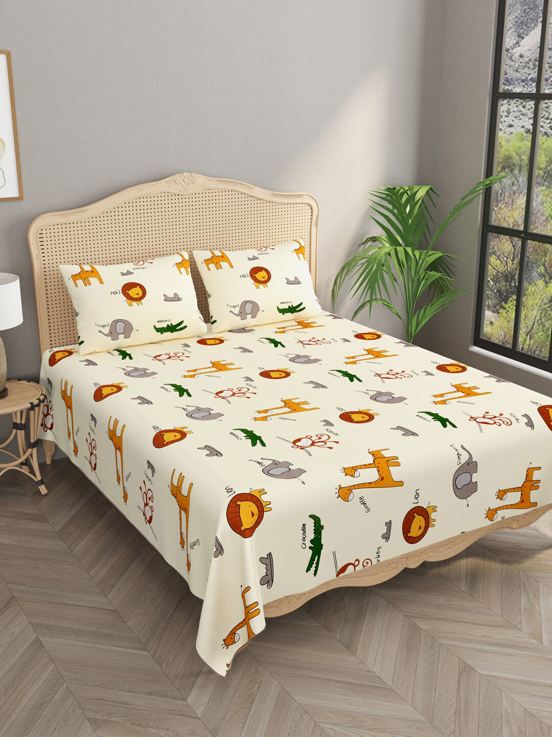 

Gulaab Jaipur Cream-Coloured Graphic Polycotton 210 TC King Bedsheet & 2 Pillow Covers