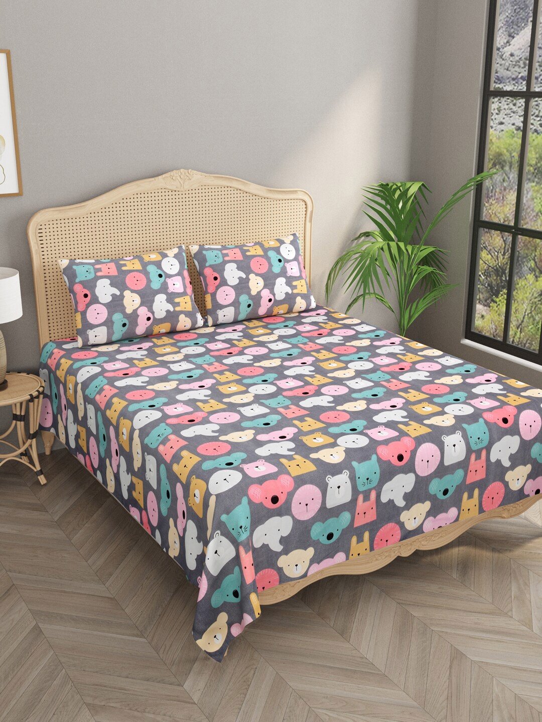 

Gulaab Jaipur Grey & Yellow Graphic Cotton 210 TC King Bedsheet With 2 Pillow Covers