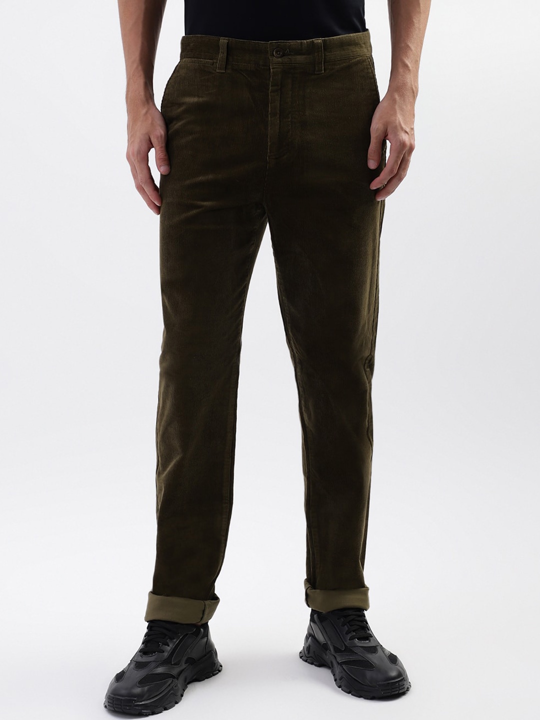 

GANT Men Mid Rise Regular Fit Plain Cotton Chinos Trousers, Green