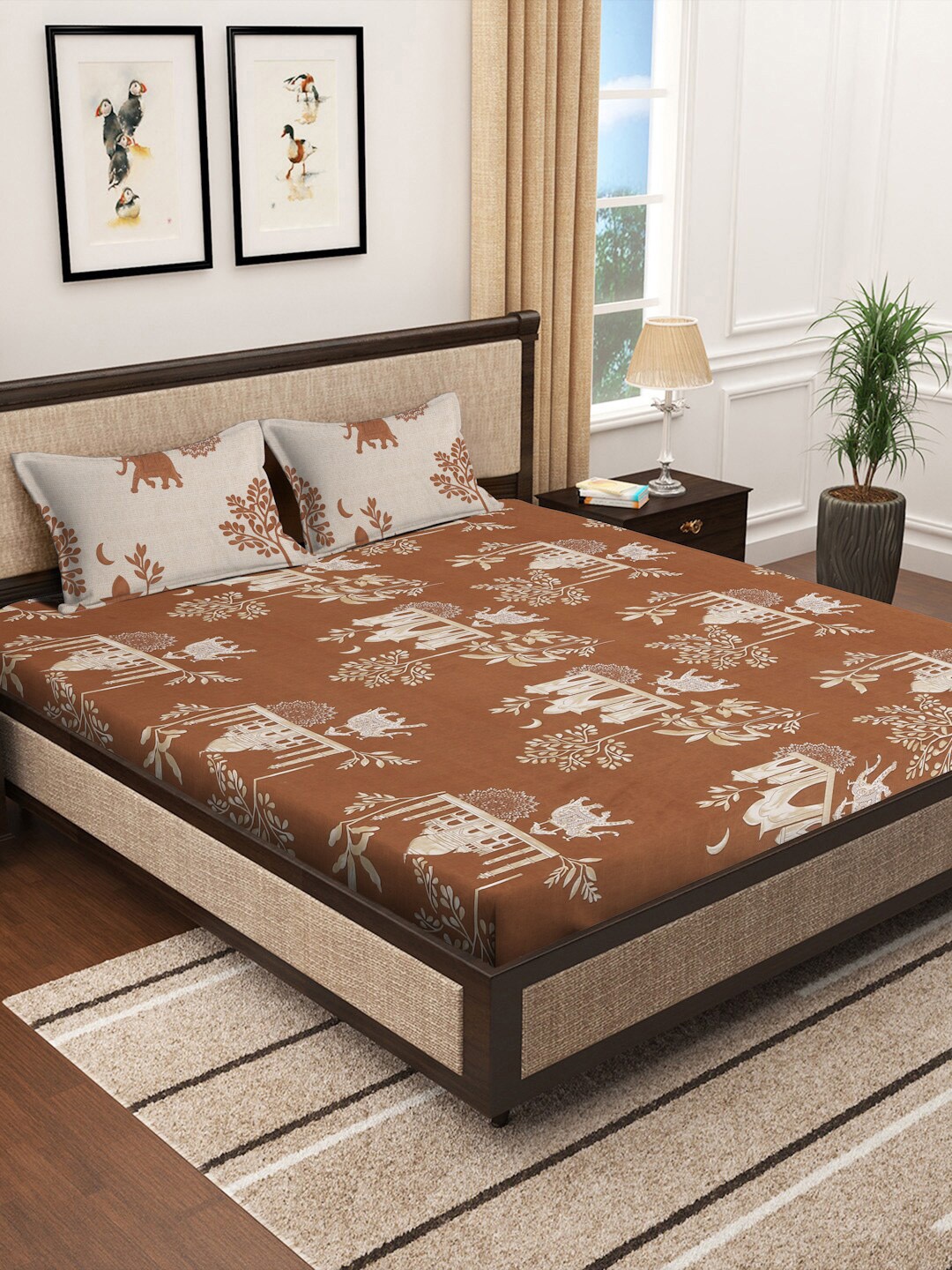 

KLOTTHE Brown & Beige Printed 300 TC Cotton Blend Super King Bedsheet With 2 Pillow Covers