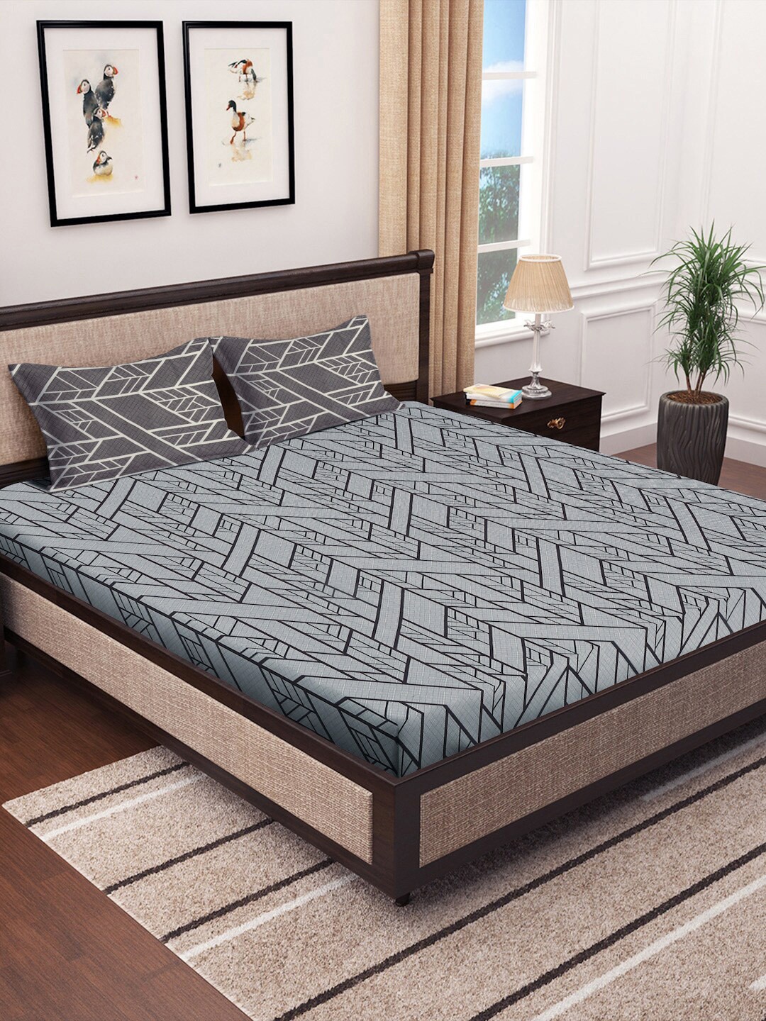 

KLOTTHE Grey & Black Printed 300 TC Cotton Blend Super King Bedsheet With 2 Pillow Covers