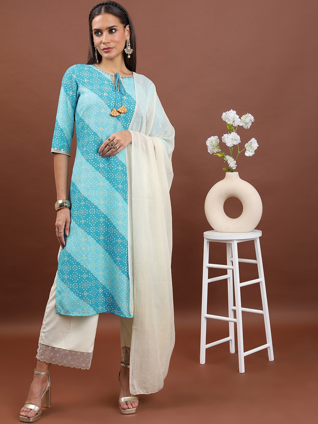 

KETCH Bandhani Printed Straight Kurta with Palazzos & With Dupatta, Blue