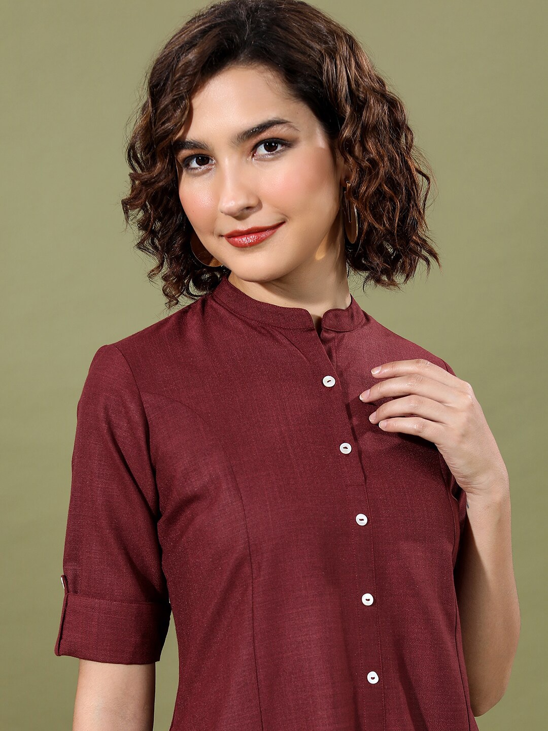 

KETCH Mandarin Collar Roll-Up Sleeves A-Line Kurta, Maroon